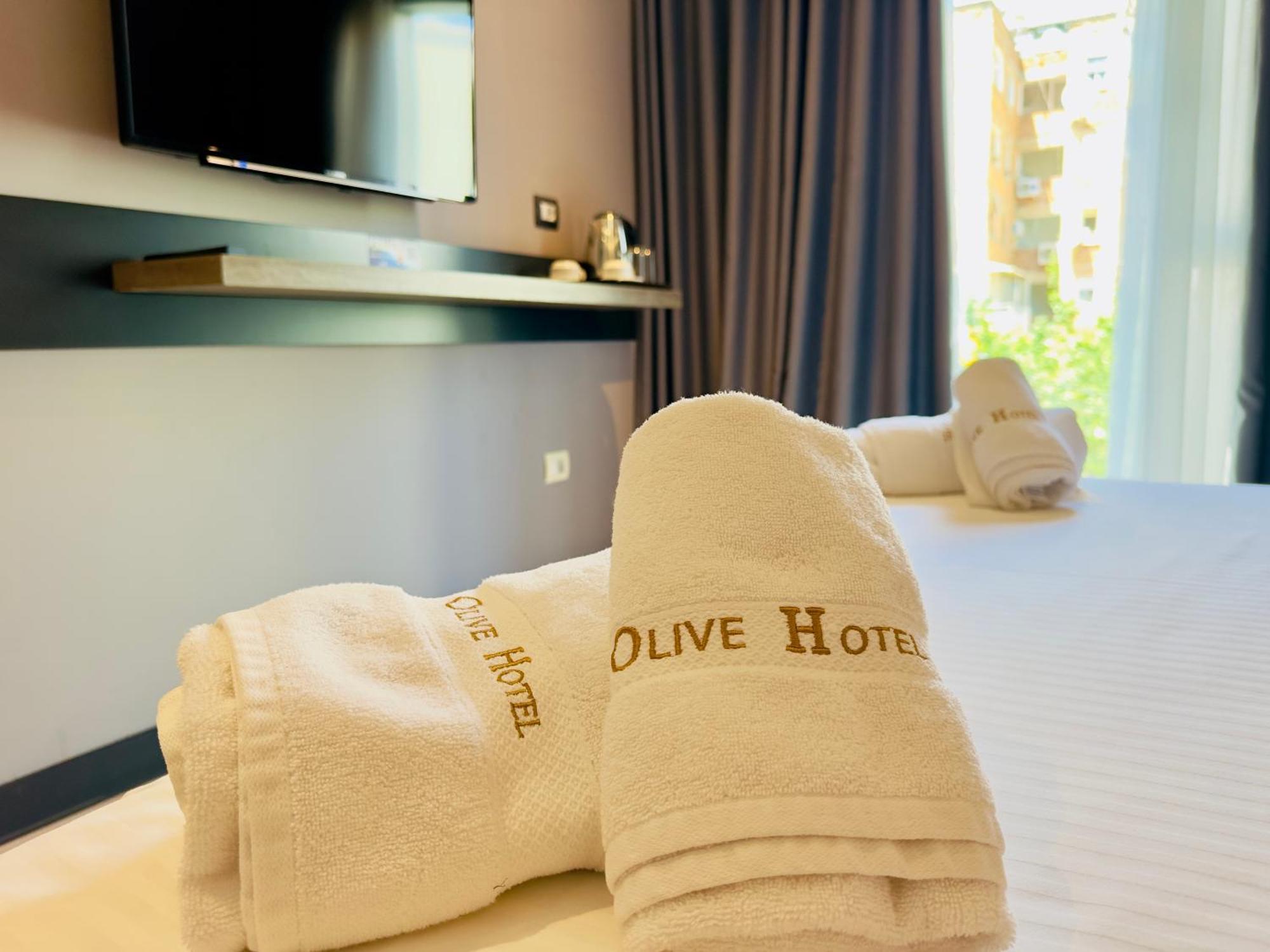 Olive 4*